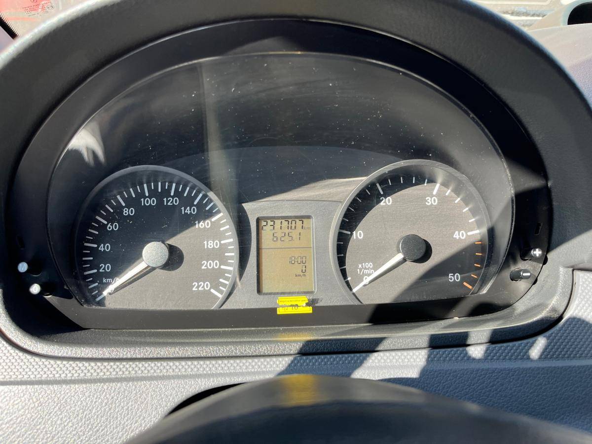 mercedes-benz-vito-2010-diesel-2148cc