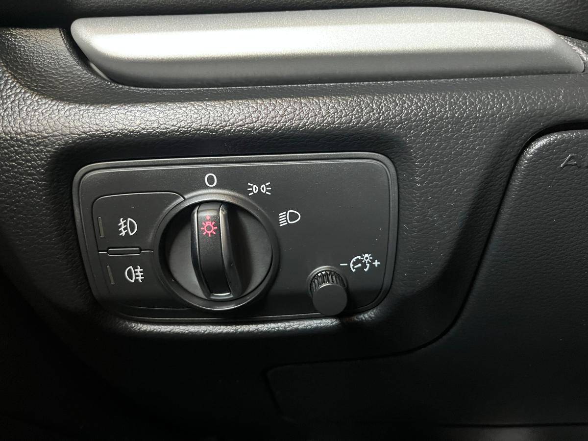 audi-a3-sportback-2015-diesel-1598cc