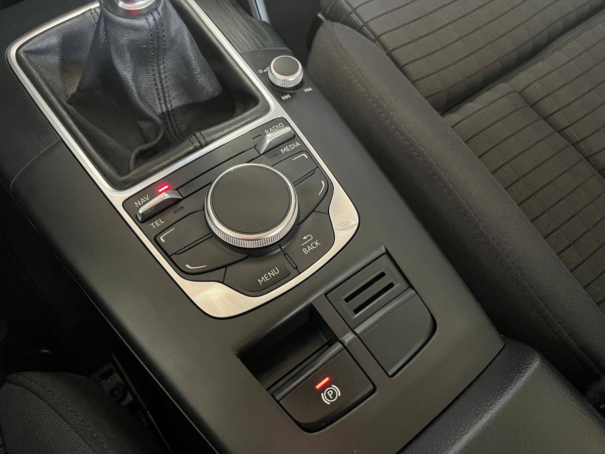 audi-a3-sportback-2015-diesel-1598cc