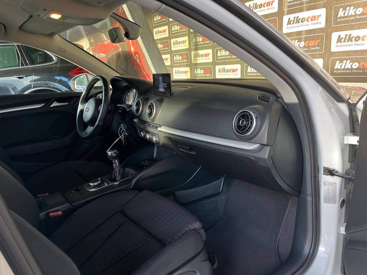 audi-a3-sportback-2015-diesel-1598cc