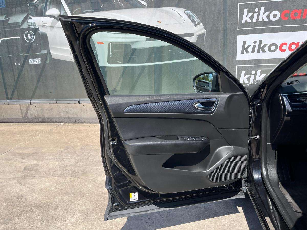 renault-arkana-2023-hibrido-a-gasolina-1598cc