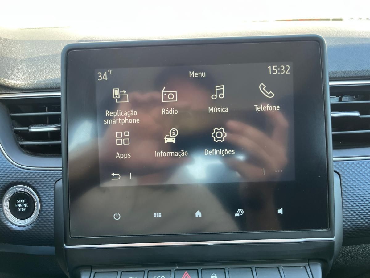 renault-arkana-2023-hibrido-a-gasolina-1598cc