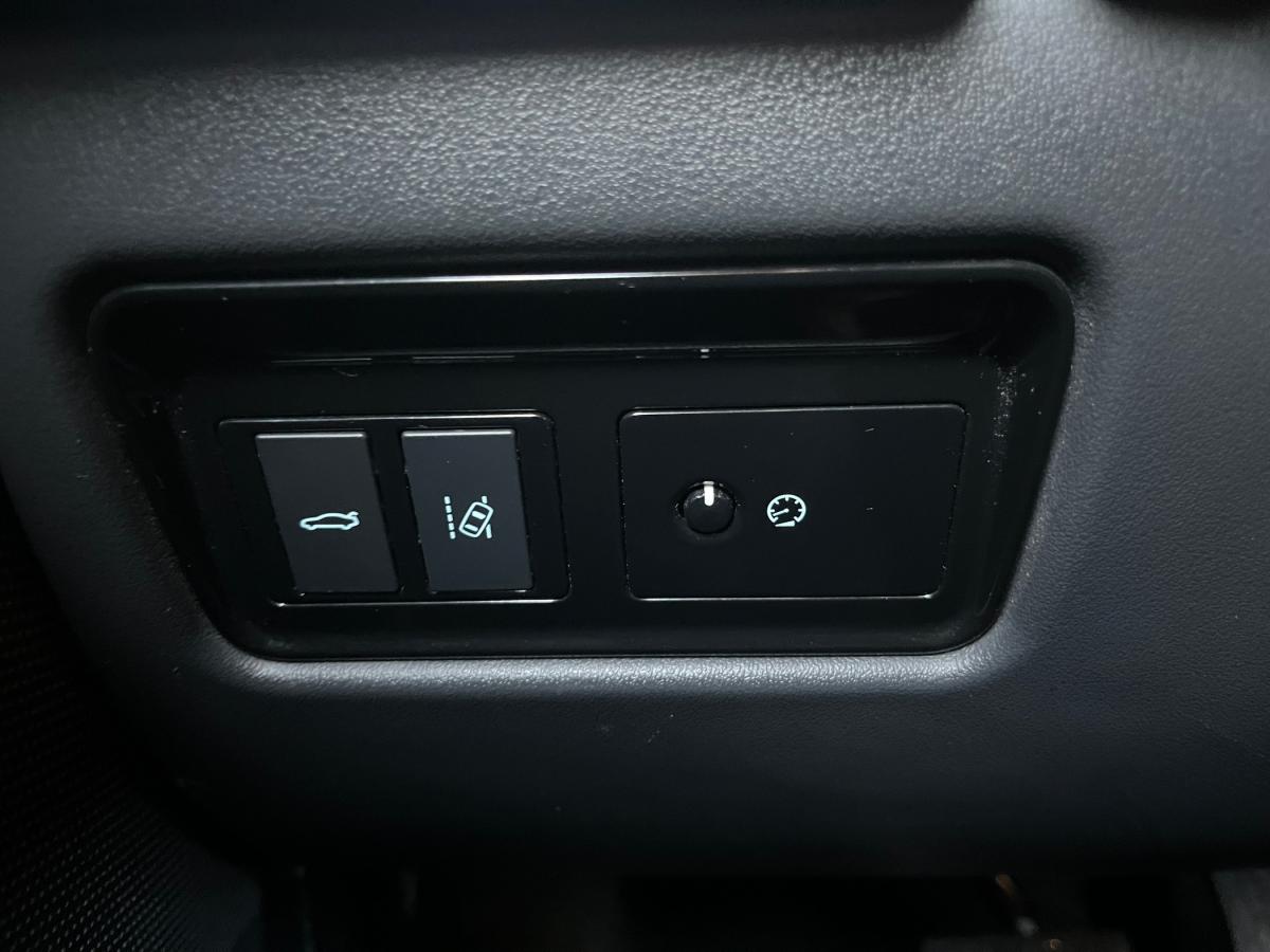 jaguar-xe-2017-diesel-1999cc