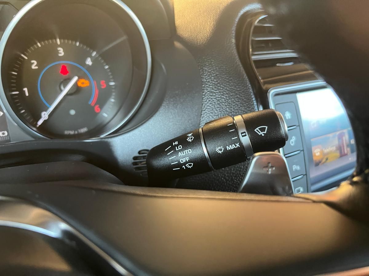 jaguar-xe-2017-diesel-1999cc