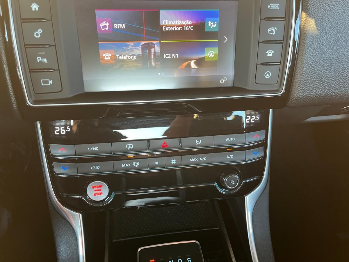 jaguar-xe-2017-diesel-1999cc
