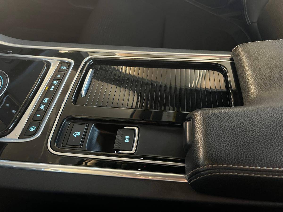 jaguar-xe-2017-diesel-1999cc