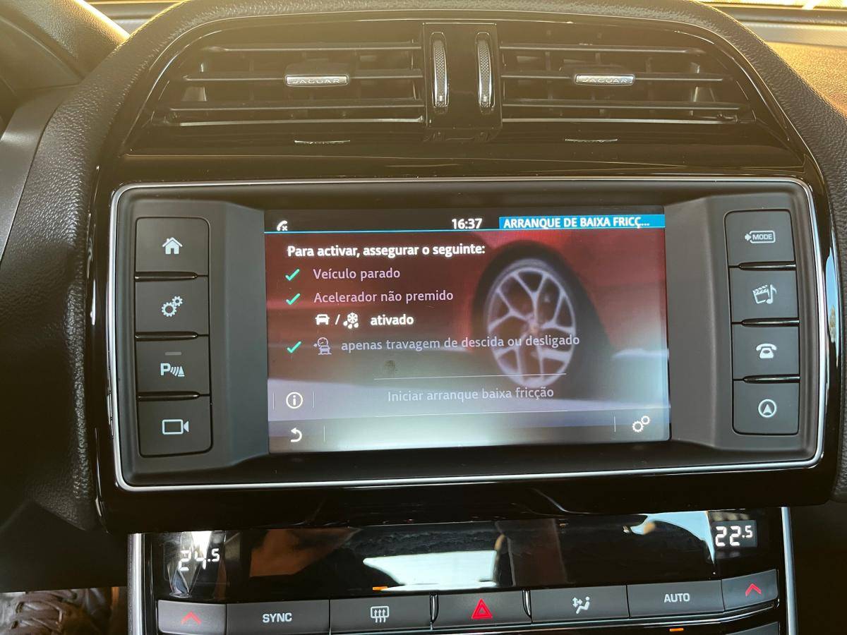jaguar-xe-2017-diesel-1999cc