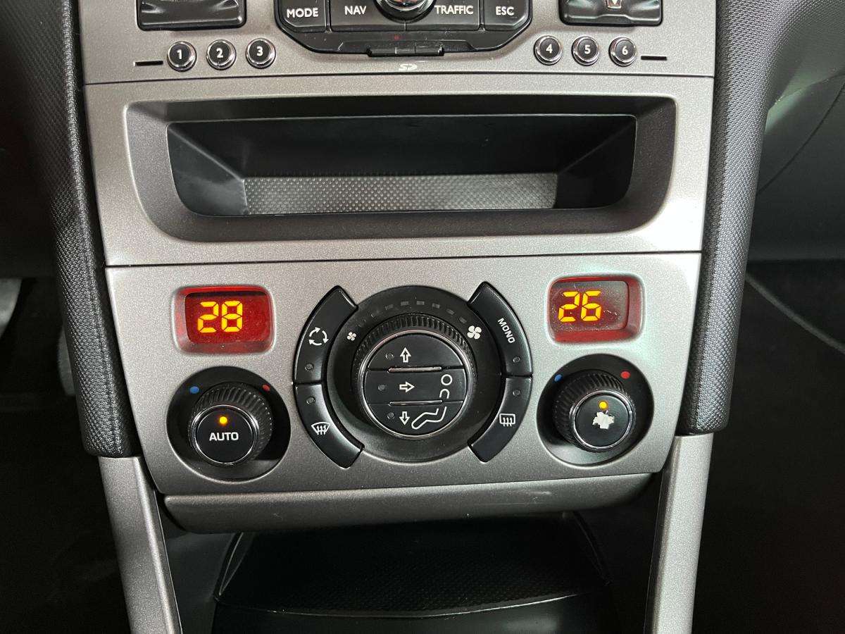 peugeot-308-sw-2011-diesel-1560cc