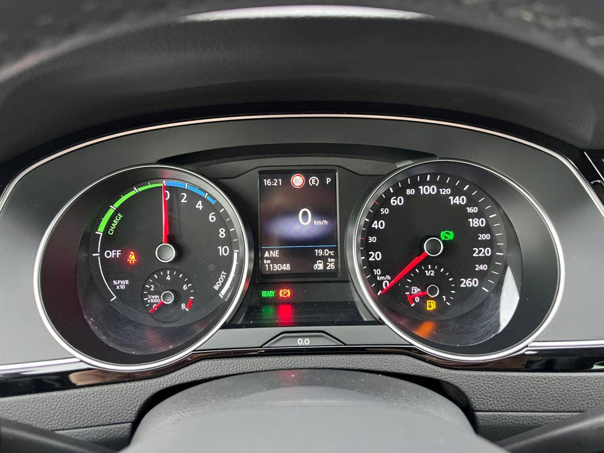 volkswagen-passat-2021-hibrido-a-gasolina-1395cc