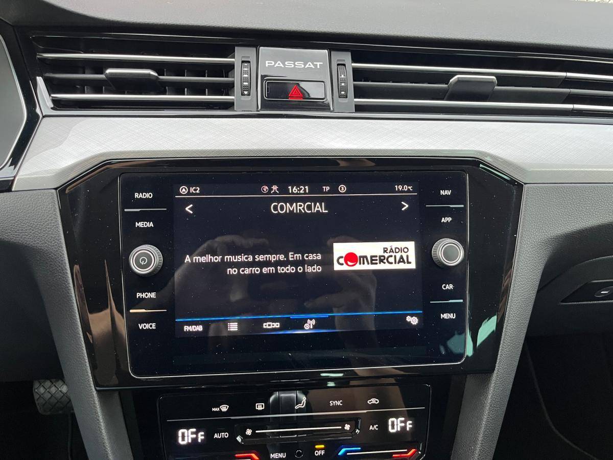 volkswagen-passat-2021-hibrido-a-gasolina-1395cc