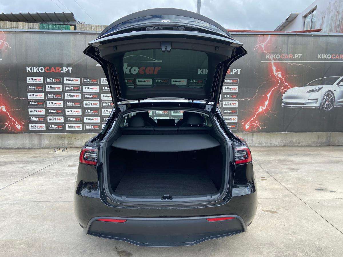 tesla-model-y-2024-eletrico-500cc