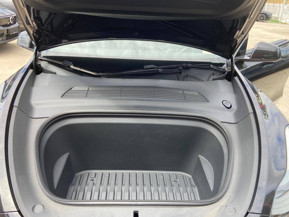 tesla-model-y-2024-eletrico-500cc