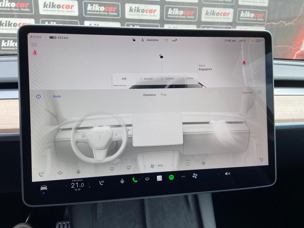 tesla-model-y-2024-eletrico-500cc