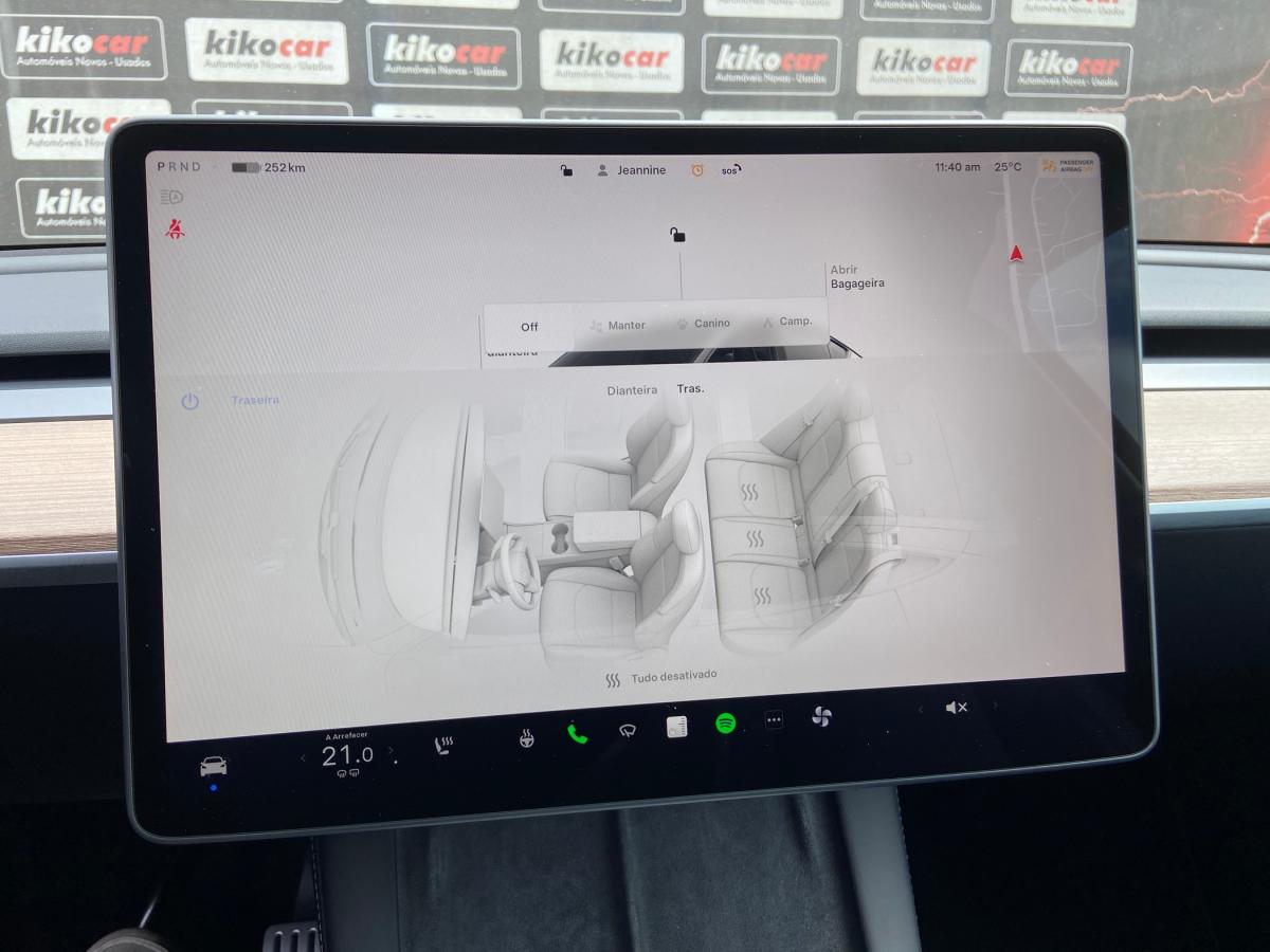 tesla-model-y-2024-eletrico-500cc