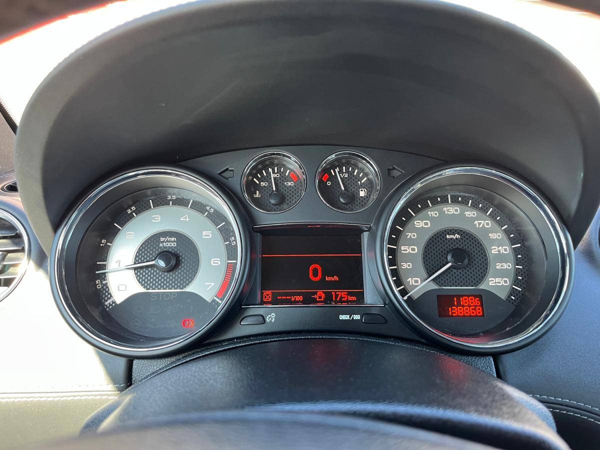 peugeot-rcz-2012-gasolina-1598cc