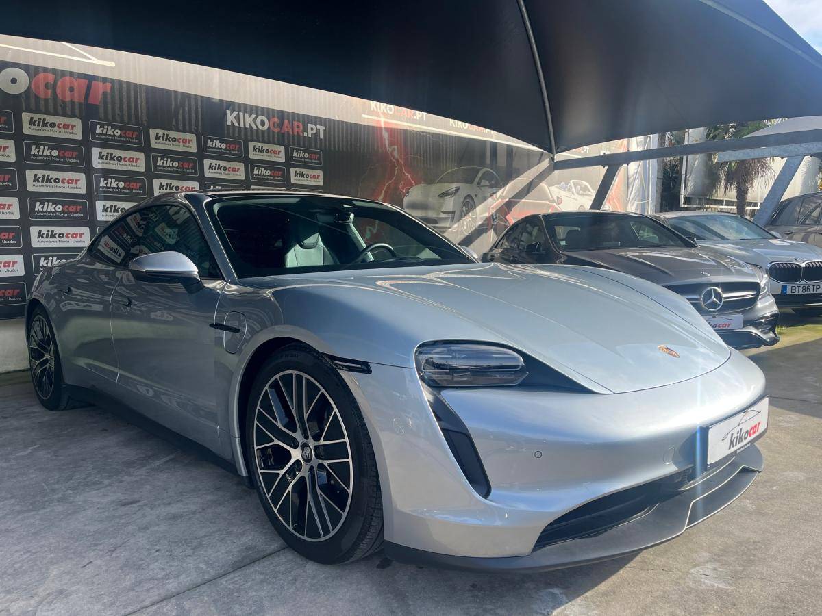 porsche-taycan-2024-eletrico-500cc