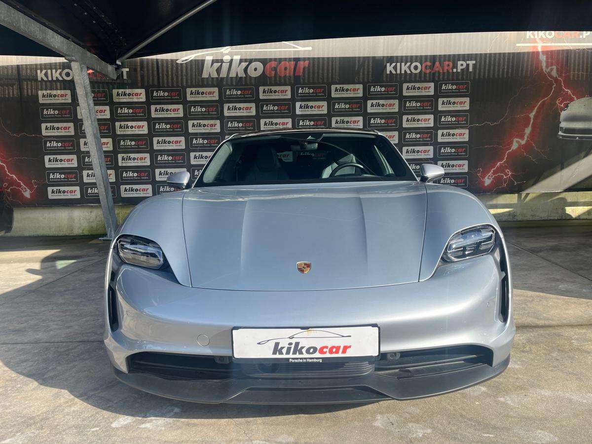 porsche-taycan-2024-eletrico-500cc