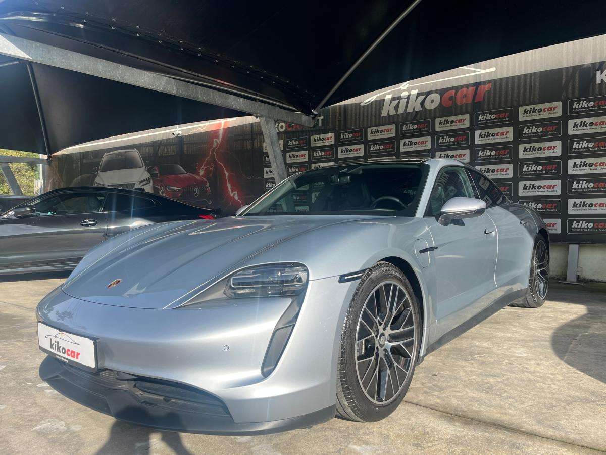 porsche-taycan-2024-eletrico-500cc