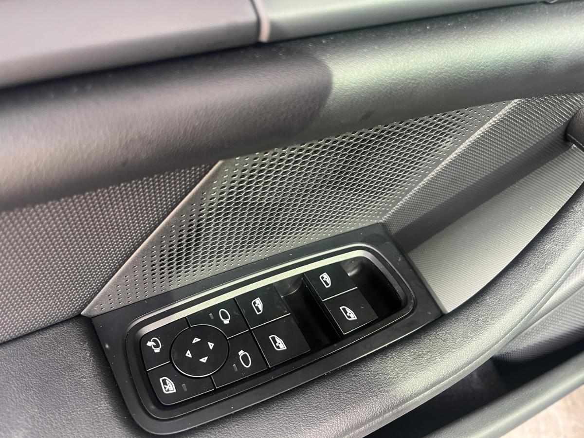 porsche-taycan-2024-eletrico-500cc