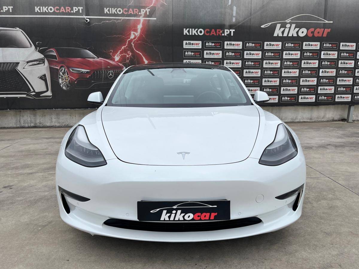 tesla-model-3-2021-eletrico-500cc