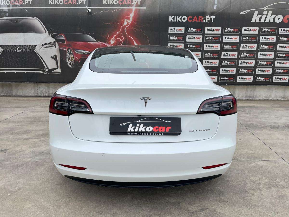 tesla-model-3-2021-eletrico-500cc