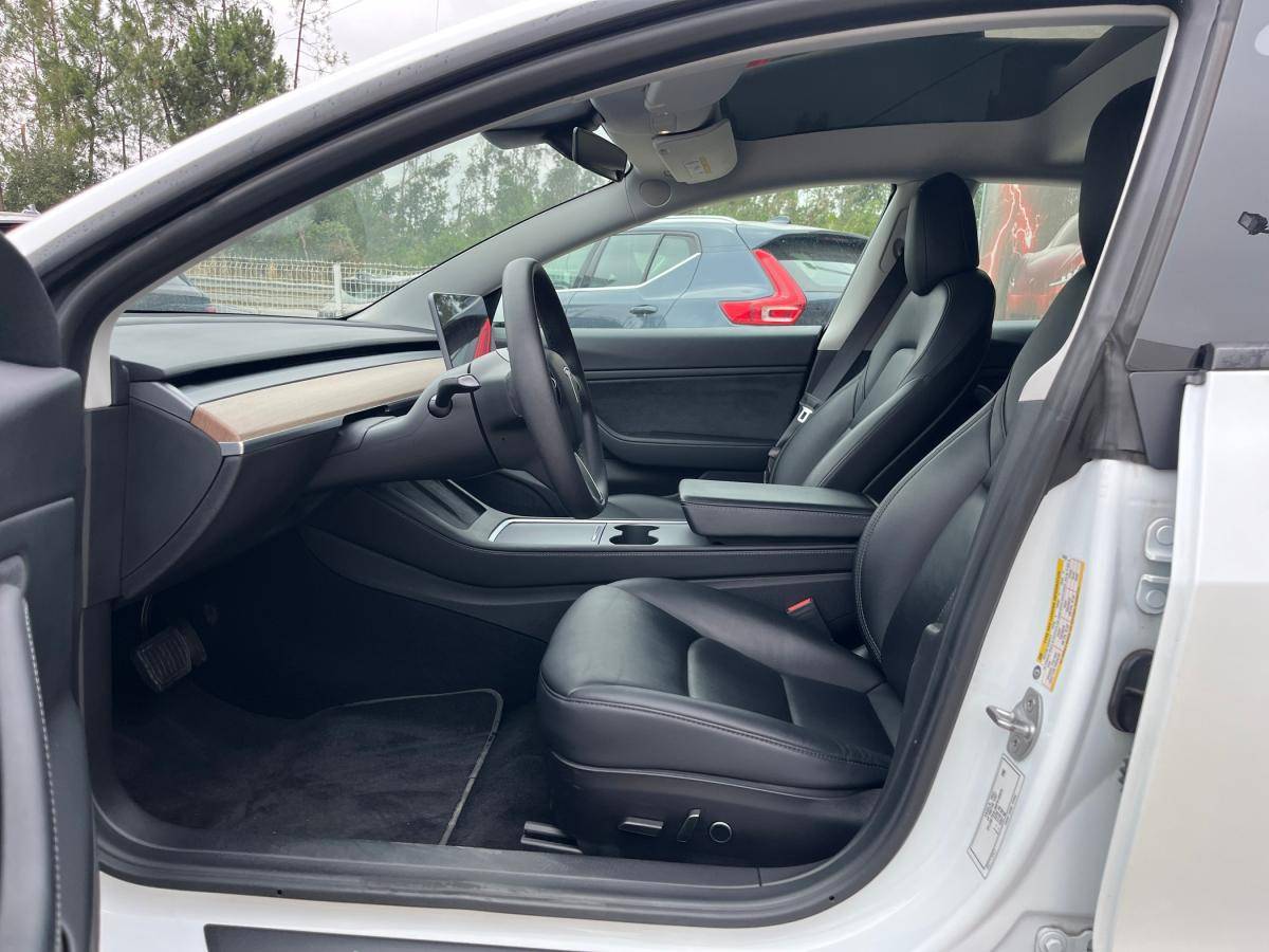 tesla-model-3-2021-eletrico-500cc