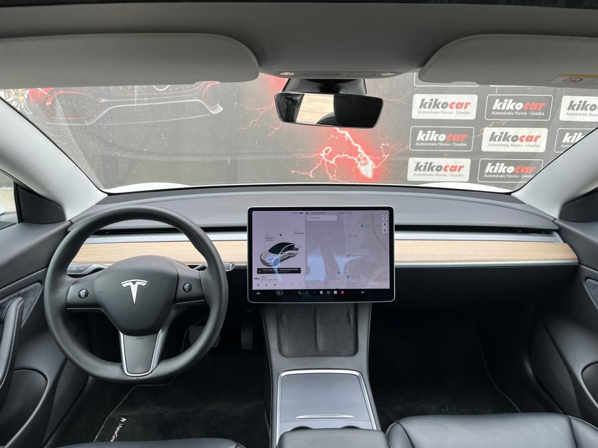 tesla-model-3-2021-eletrico-500cc