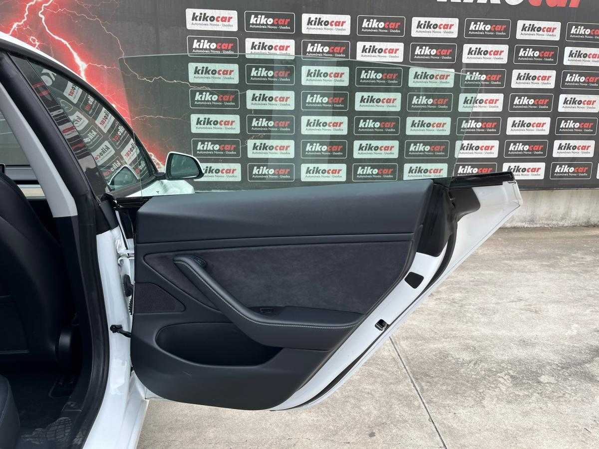 tesla-model-3-2021-eletrico-500cc