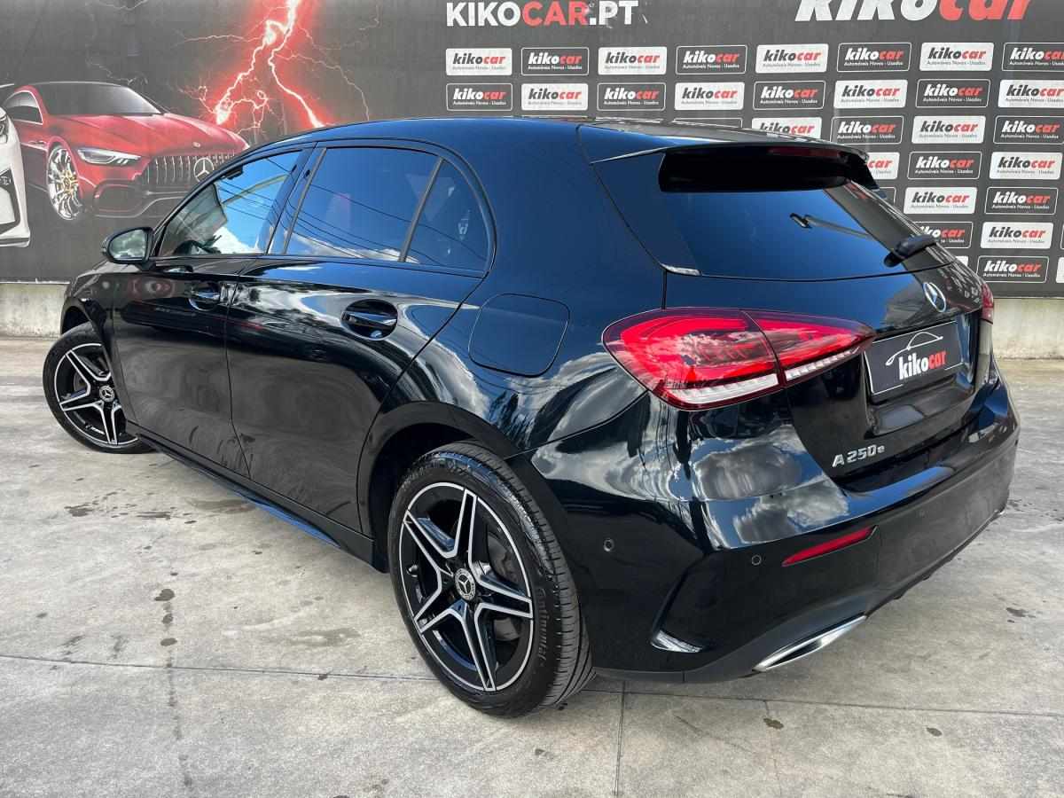 mercedes-benz-classe-a-2022-hibrido-a-gasolina-1332cc