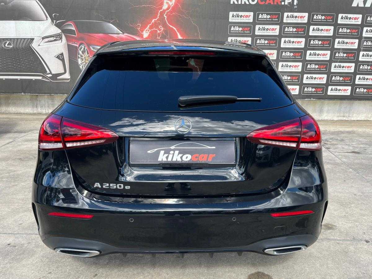 mercedes-benz-classe-a-2022-hibrido-a-gasolina-1332cc