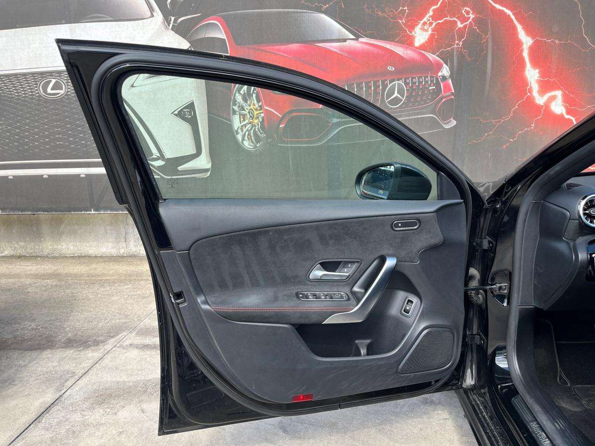 mercedes-benz-classe-a-2022-hibrido-a-gasolina-1332cc