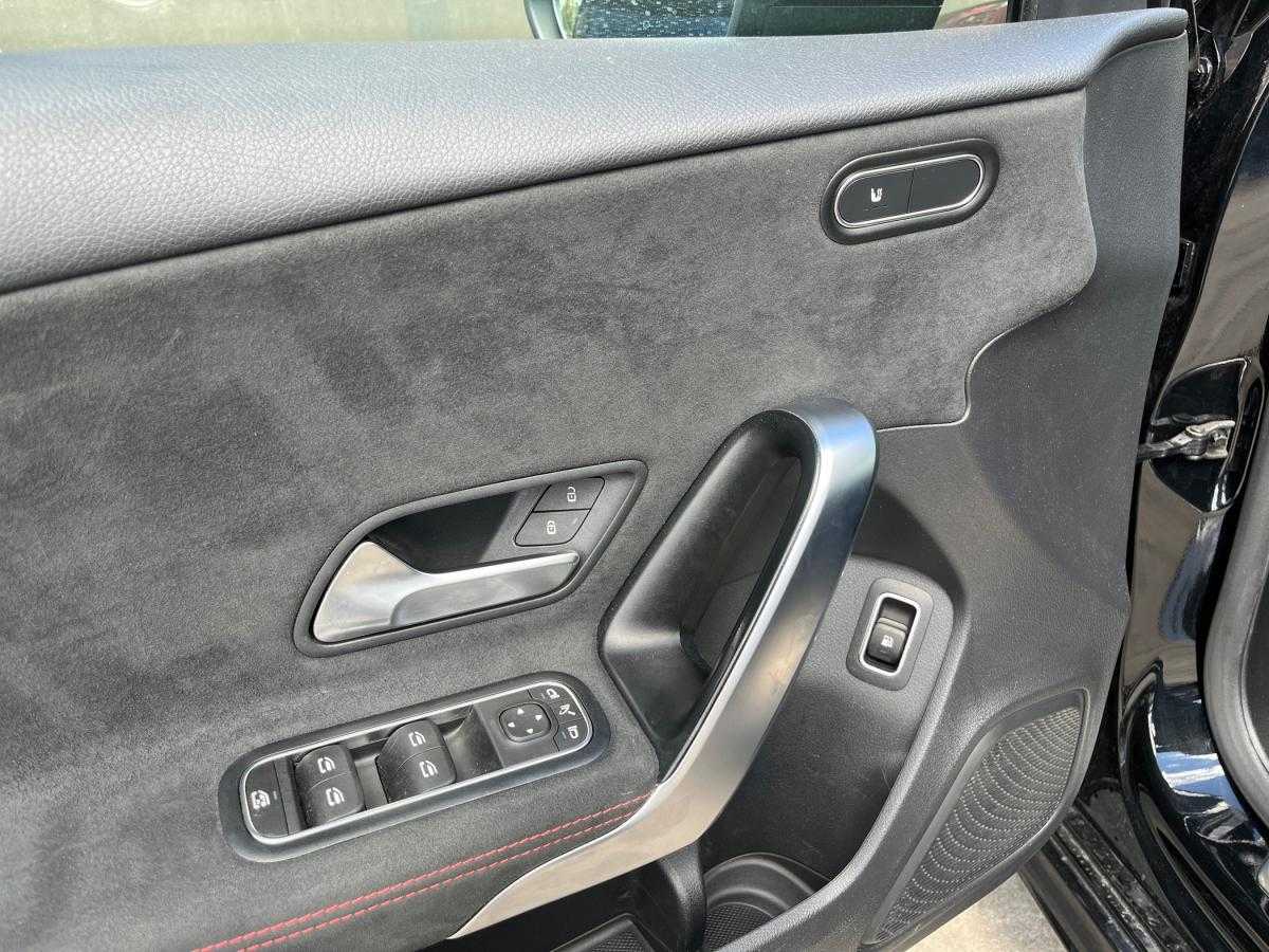 mercedes-benz-classe-a-2022-hibrido-a-gasolina-1332cc