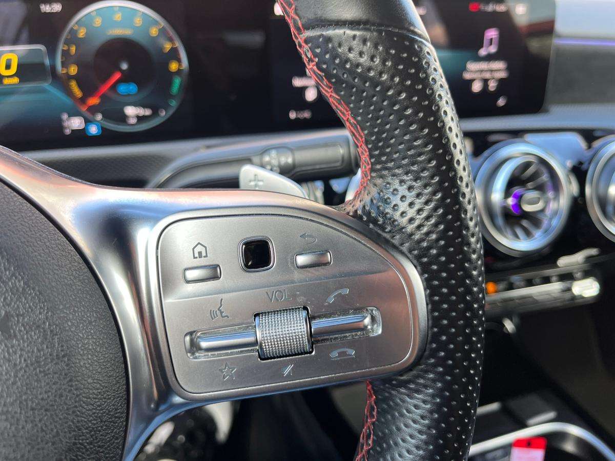mercedes-benz-classe-a-2022-hibrido-a-gasolina-1332cc