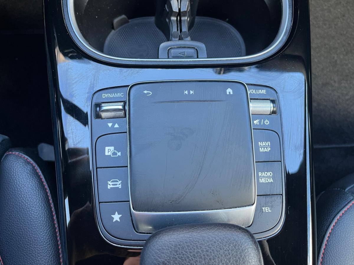 mercedes-benz-classe-a-2022-hibrido-a-gasolina-1332cc