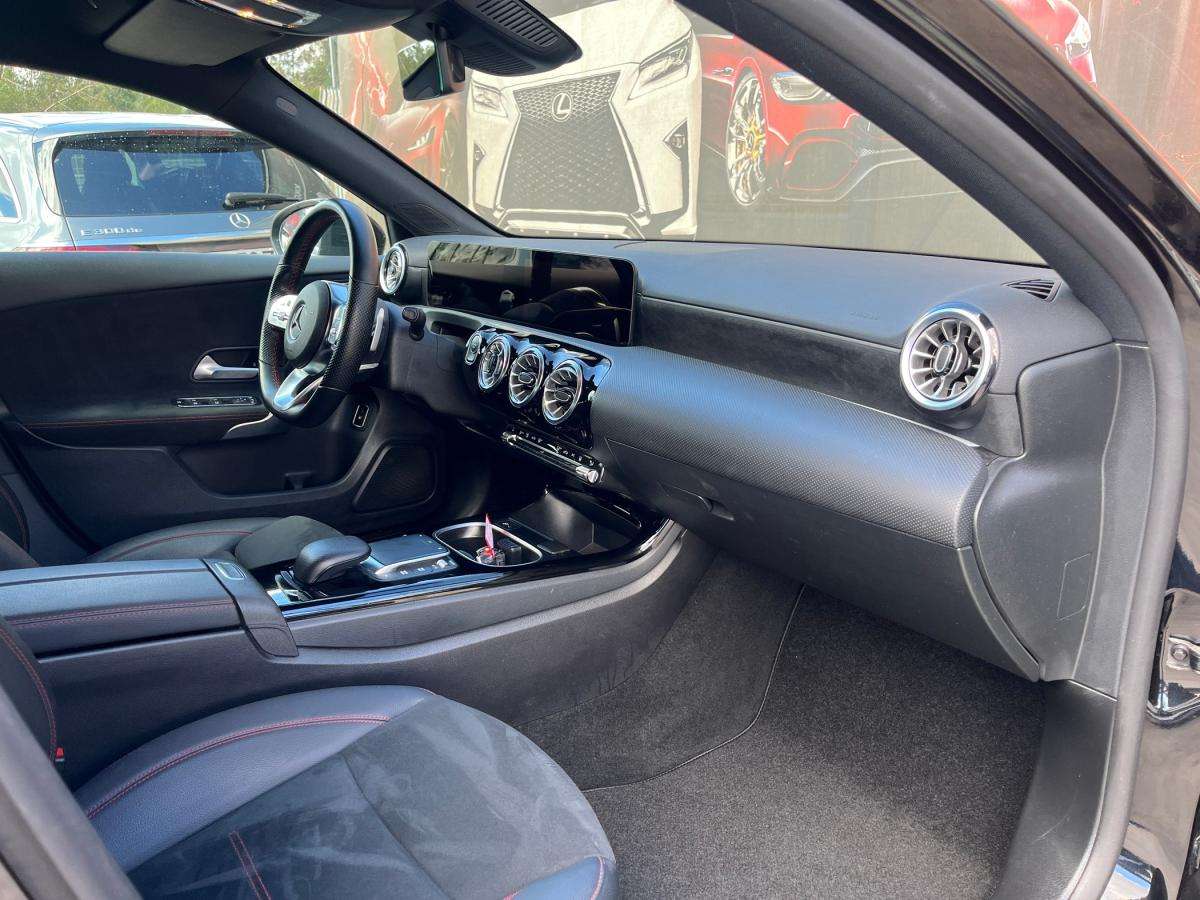mercedes-benz-classe-a-2022-hibrido-a-gasolina-1332cc
