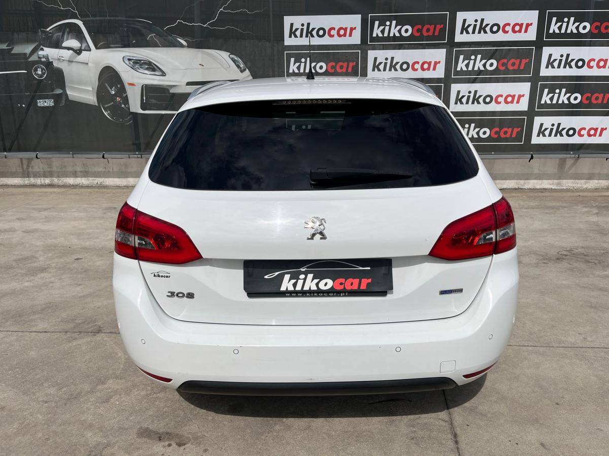 peugeot-308-sw-2016-gasolina-1199cc