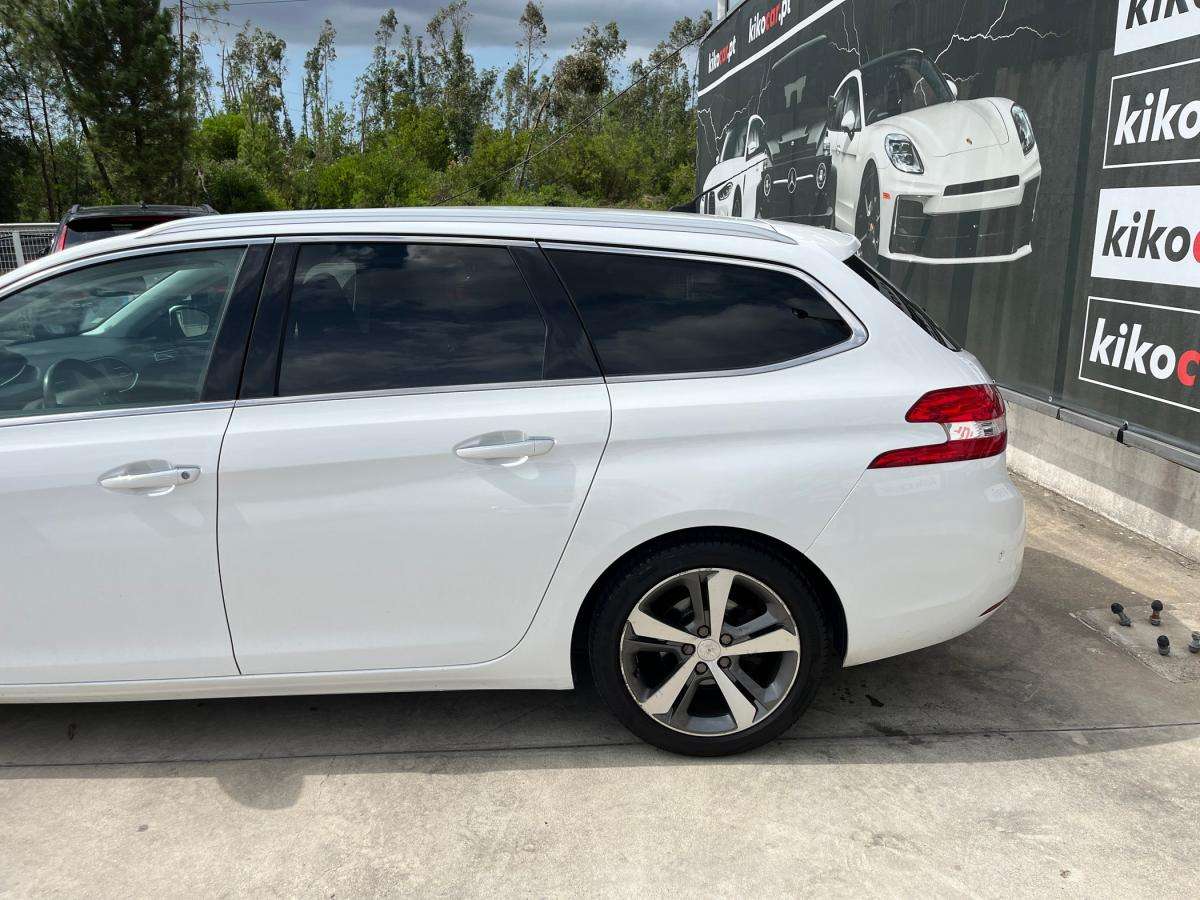 peugeot-308-sw-2016-gasolina-1199cc