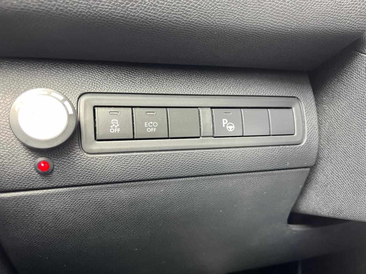 peugeot-308-sw-2016-gasolina-1199cc