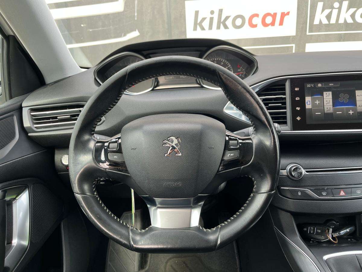 peugeot-308-sw-2016-gasolina-1199cc