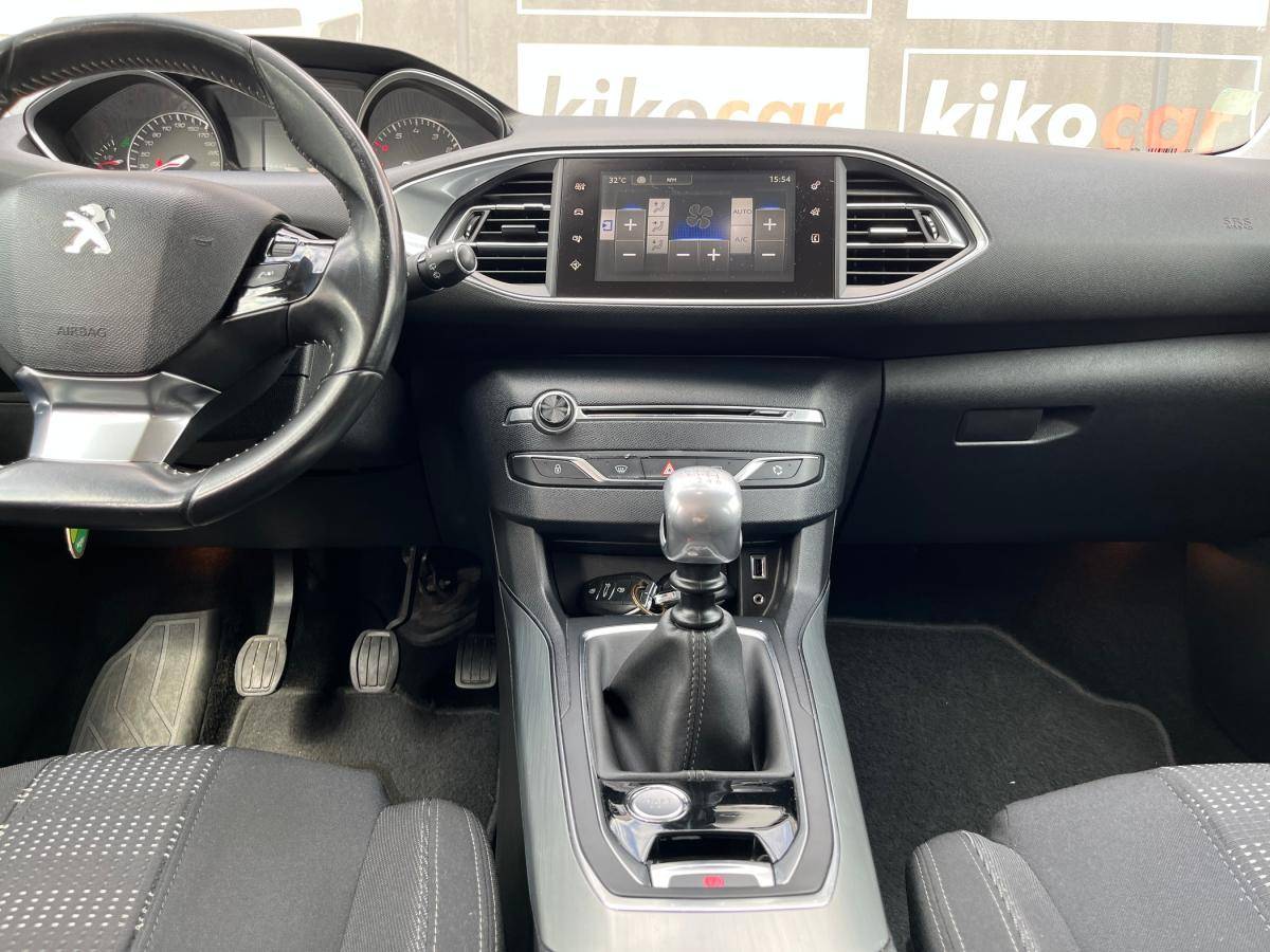 peugeot-308-sw-2016-gasolina-1199cc