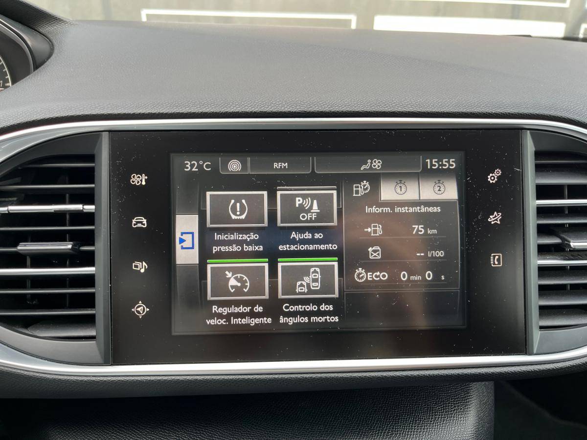 peugeot-308-sw-2016-gasolina-1199cc