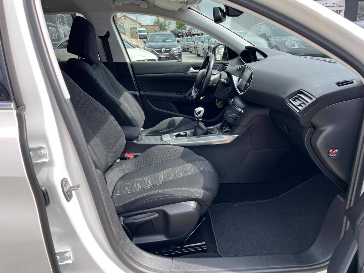peugeot-308-sw-2016-gasolina-1199cc