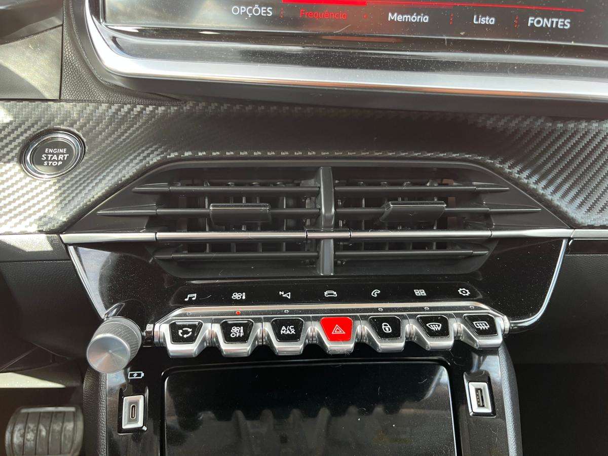peugeot-2008-2022-diesel-1499cc