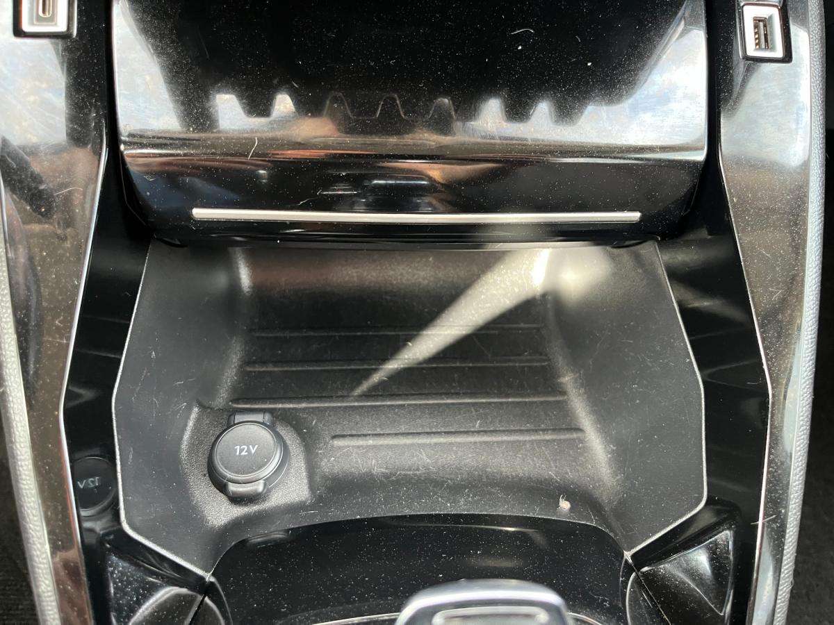 peugeot-2008-2022-diesel-1499cc