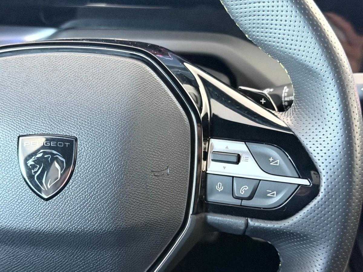 peugeot-308-2023-gasolina-1199cc