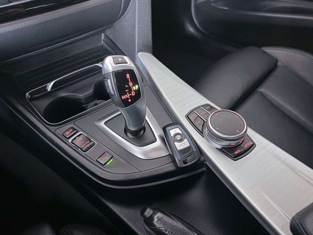 bmw-serie-3-2018-diesel-1995cc