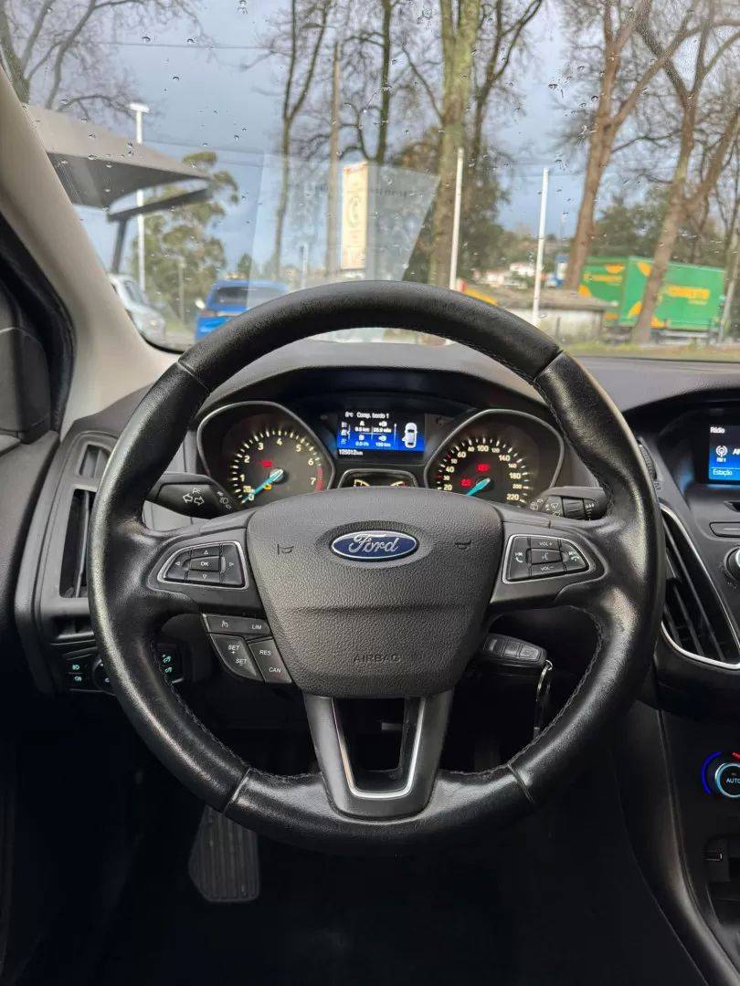 ford-focus-sw-2017-gasolina-999cc