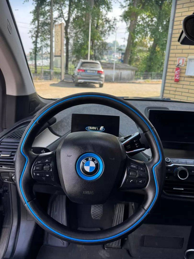bmw-i3-2020-eletrico-200cc