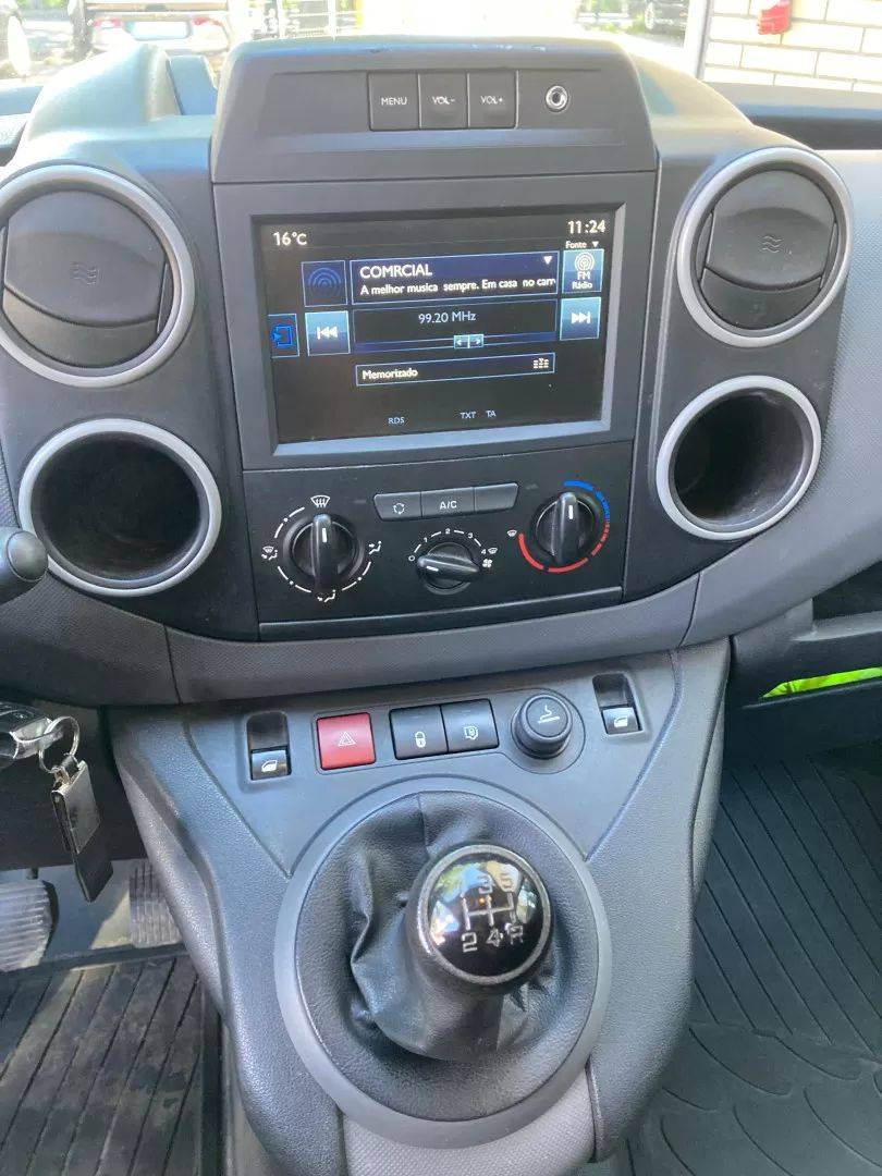 peugeot-partner-2017-diesel-1560cc
