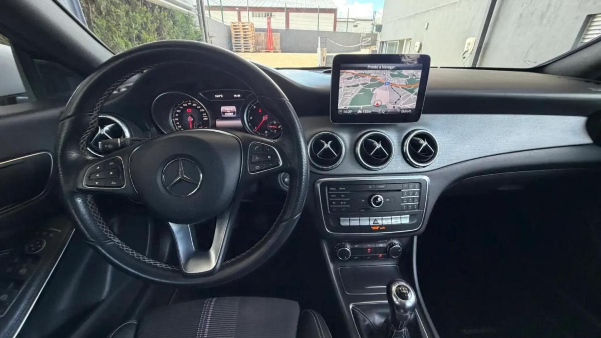 mercedes-benz-cla-180-d-blueefficiency-shooting-brake-2018-diesel-1461cc